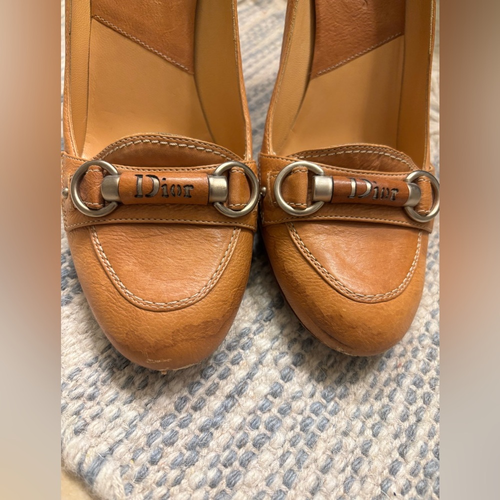 Vintage Dior camel colored block heels size 37 1/2, some water damage at toe